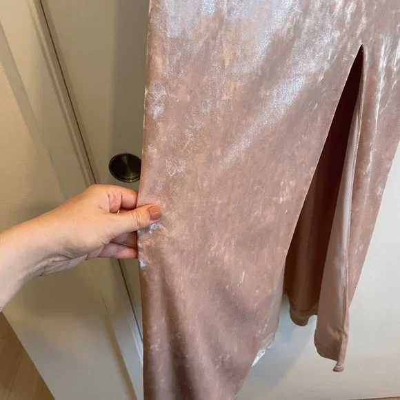 MORGAN & CO Blush Pink Velvet Maxi‎ Dress Spaghetti Straps Criss Cross Back - Picture 3 of 6